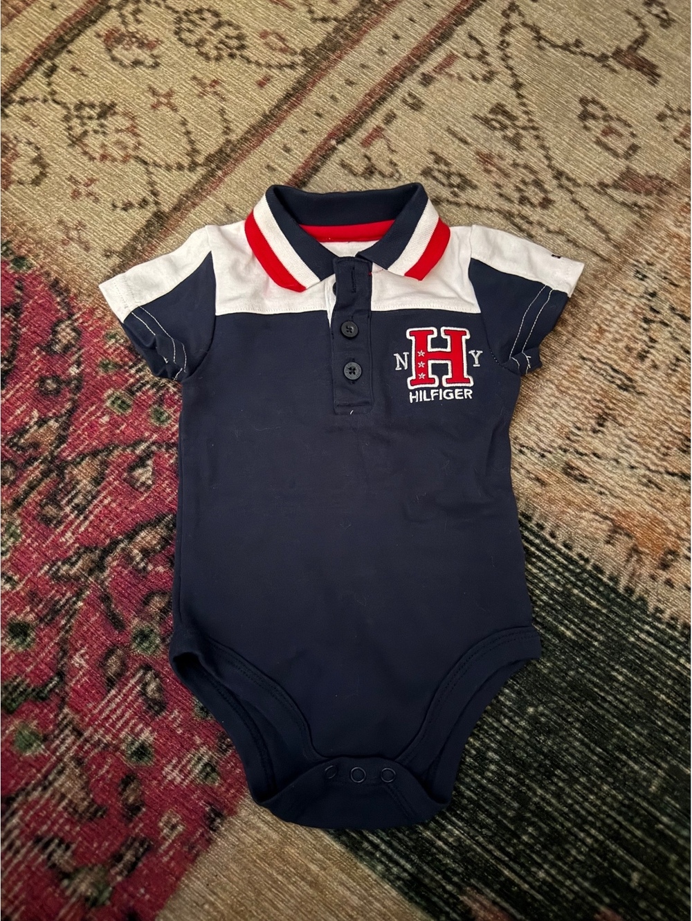 Tommy Hilfinger 6-9 USA america months baby onesie blue red